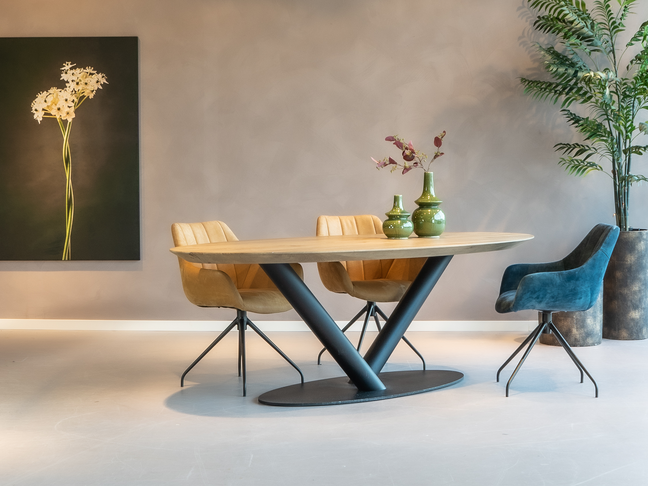 Opnemen Lotsbestemming evenwichtig Ovale tafel Zamora gemaakt van rustiek eiken | RobuusteTafels.be